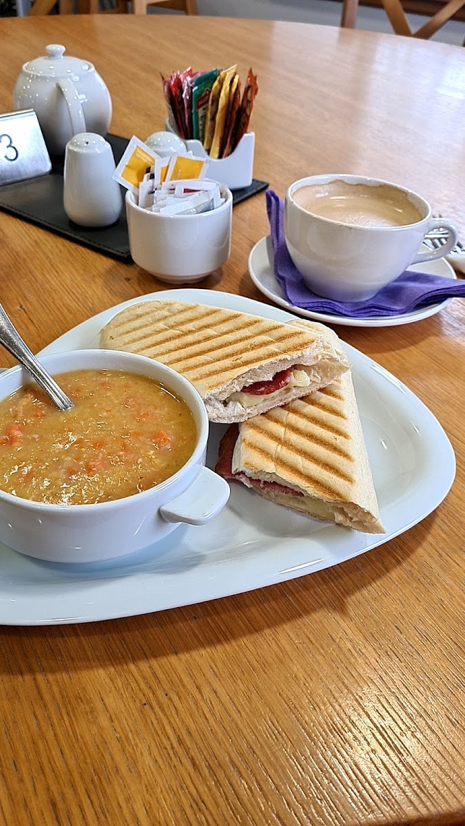 Strichen Lodge Restaurant & Coffee Shop-2